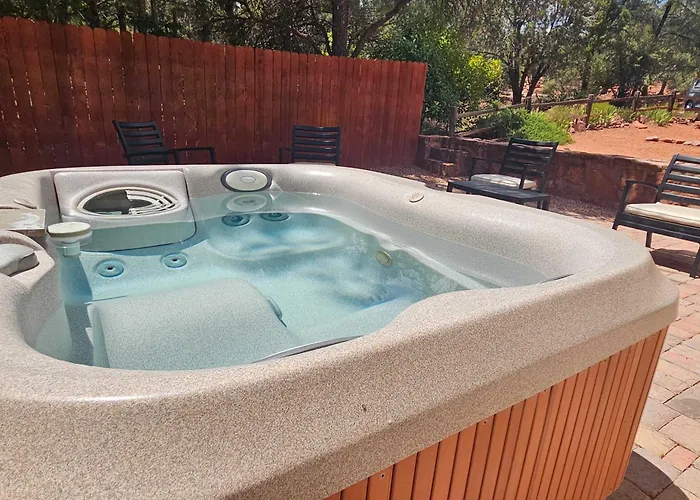 Holiday home Desert Design With Hot Tub And Creek Access For Family