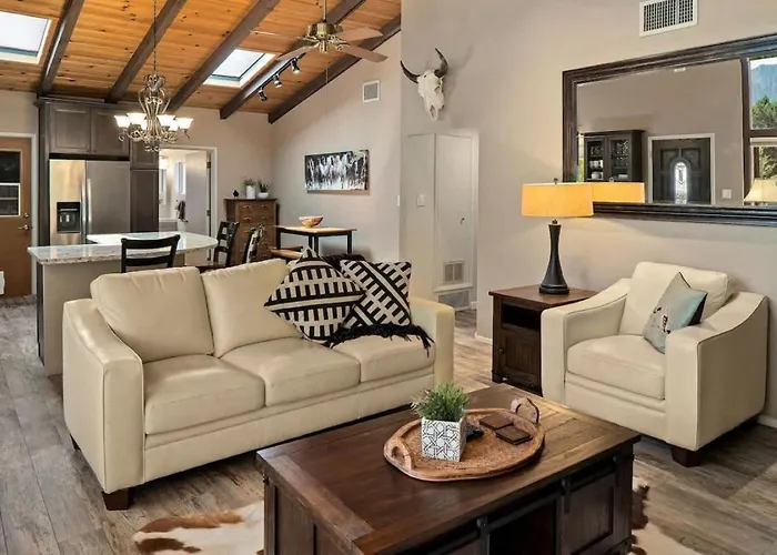 Desert Design With Hot Tub And Creek Access For Family *