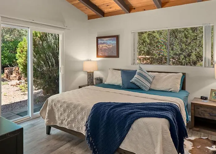 Desert Design With Hot Tub And Creek Access For Family Holiday home Sedona